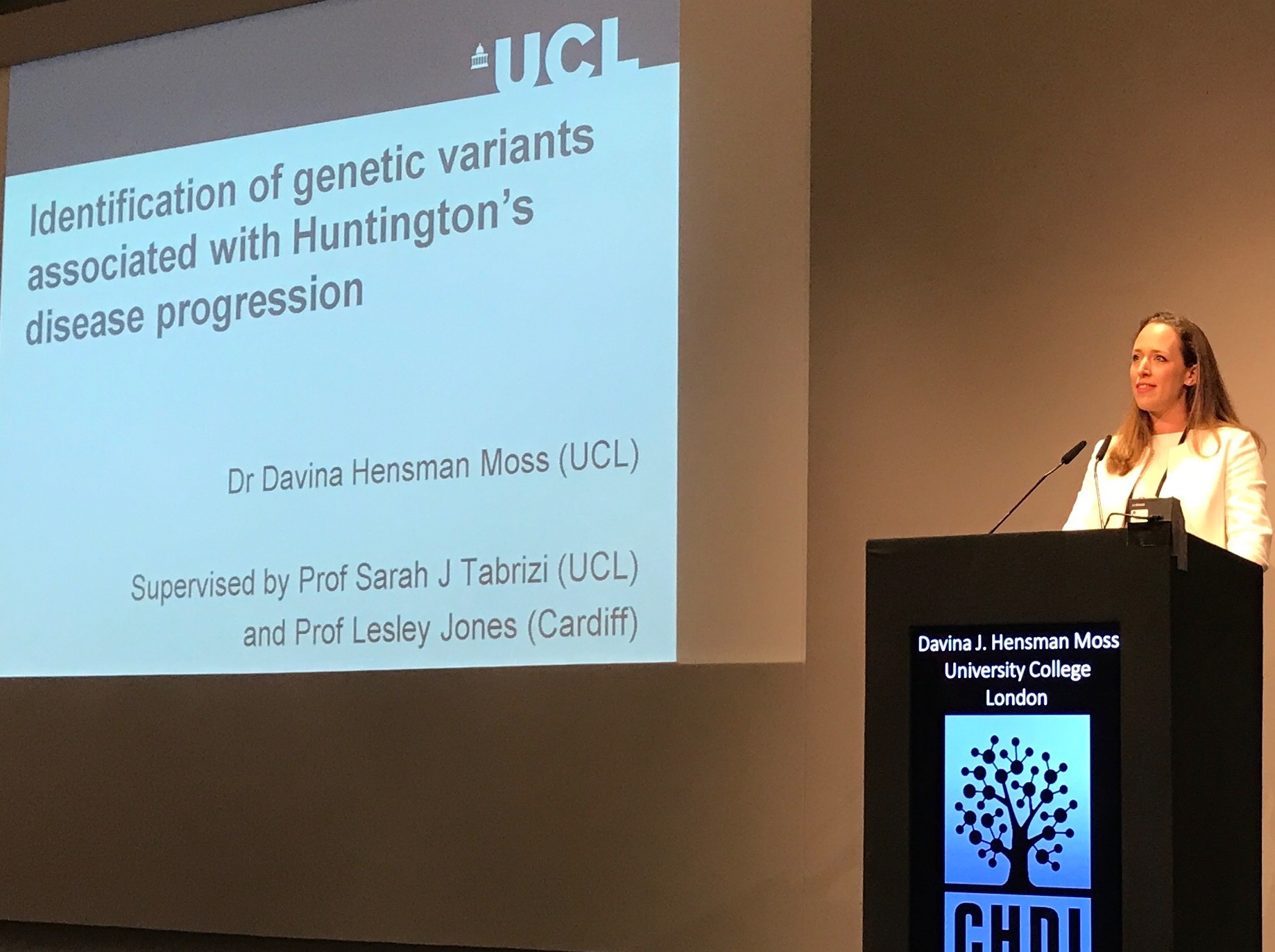 Davina Hensman Moss heeft genetische variaties geïdentificeerd die de ZvH genetische mutatie instabieler maken