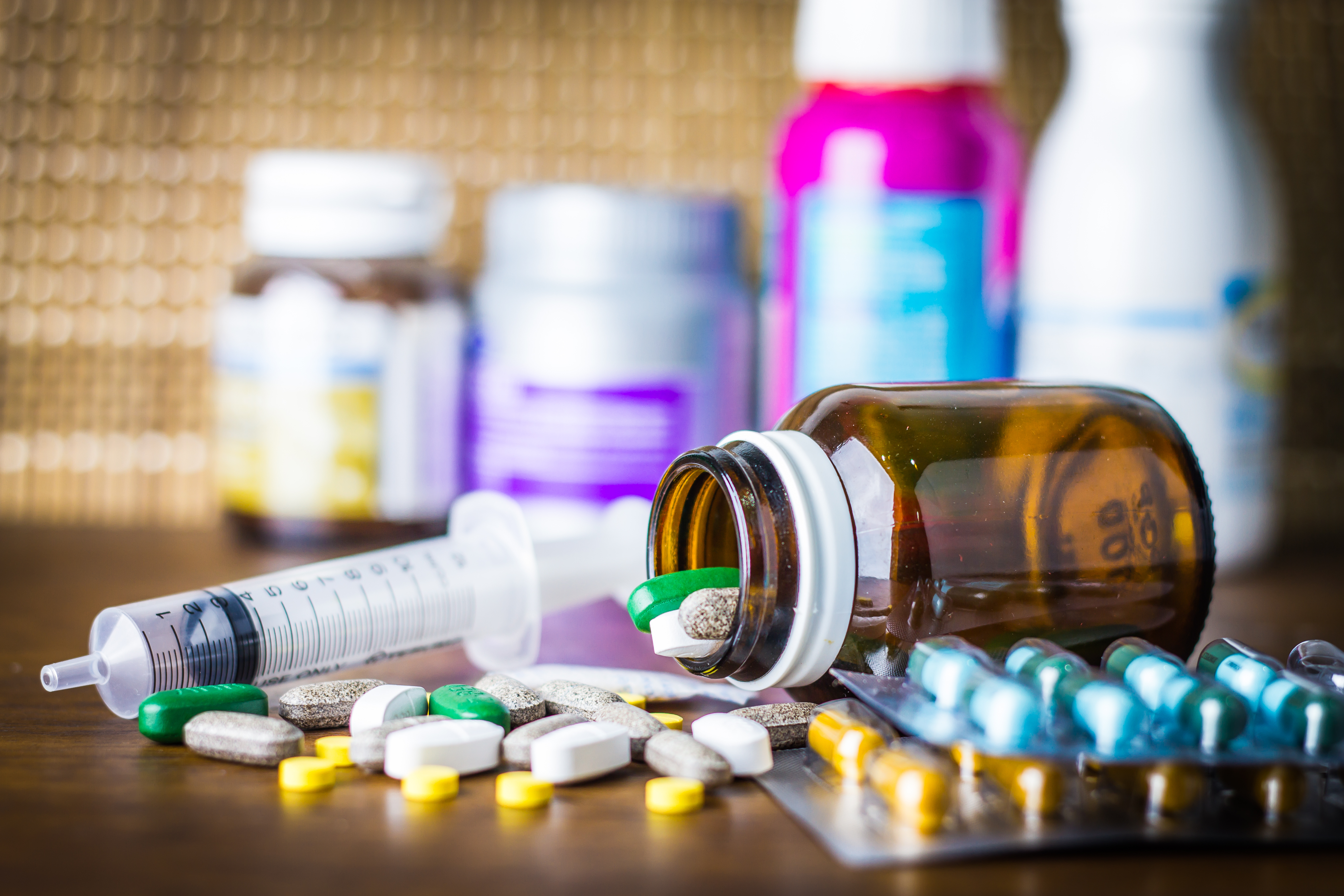 Regelgevende instanties zoals de FDA en EMA hebben heel specifiek bewijs nodig om medicijnen goed te kunnen keuren. De HD-RSC werkt eraan om dit proces te versnellen.