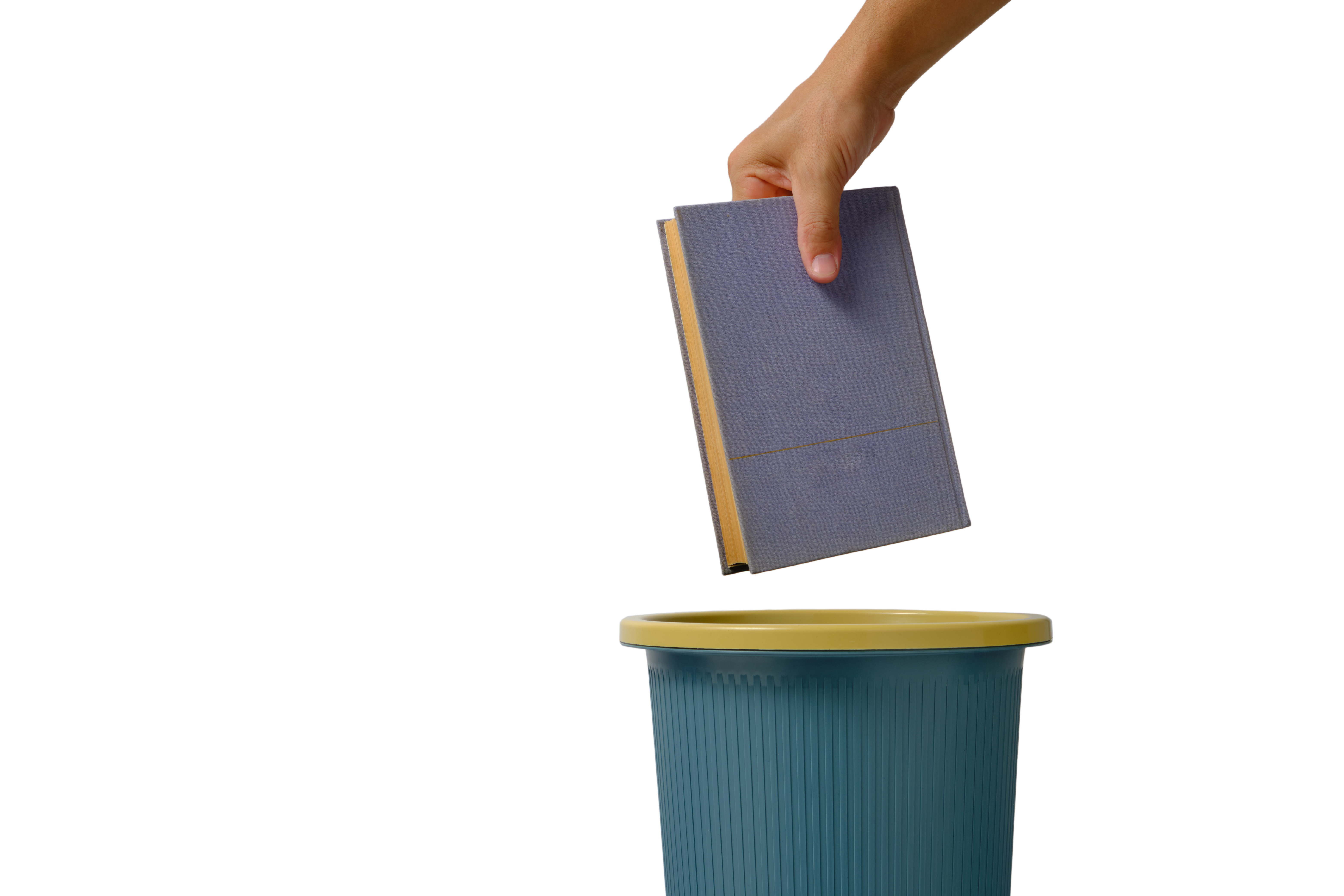 Splitsingsmodulatoren veranderen het genetische verhaal - ze verplaatsen het gen-uiteinde zodat het gen niet langer zinvol is voor de cel. Dat is alsof we een boek maar half zouden lezen omdat er midden in de tekst “Einde” zou staan.