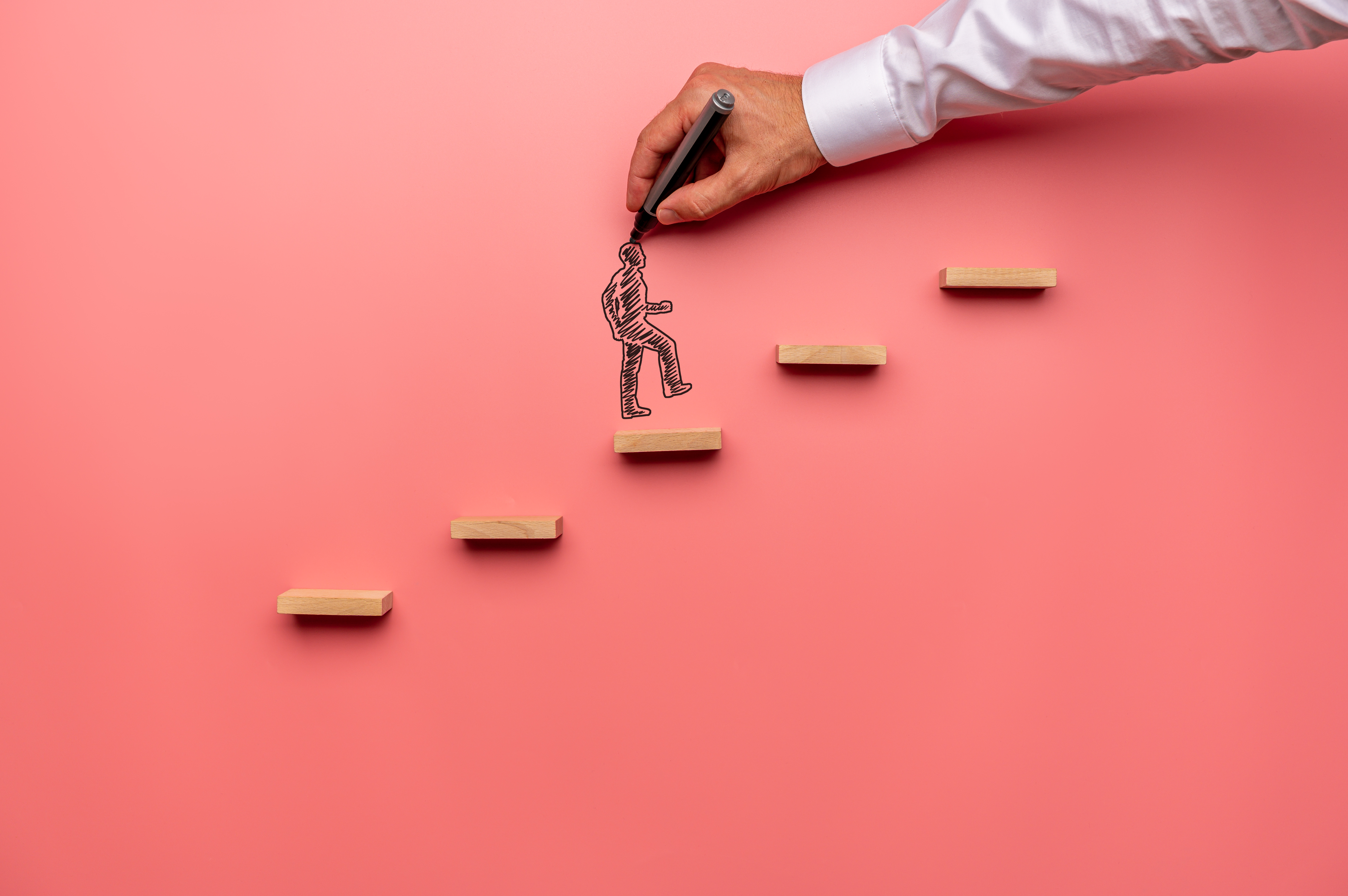 De HD-ISS categoriseert de progressie van de ziekte op individuele basis met behulp van tests die kijken naar de hersenstructuur, klinische presentatie en het vermogen om dagelijkse taken uit te voeren. Patiƫnten gaan achtereenvolgens door de HD-ISS, van stadium 0 tot en met 3.